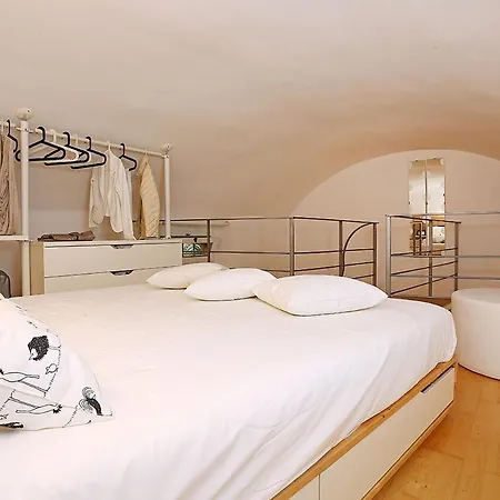 Апартаменты Charming Private Flat Navona Square Рим