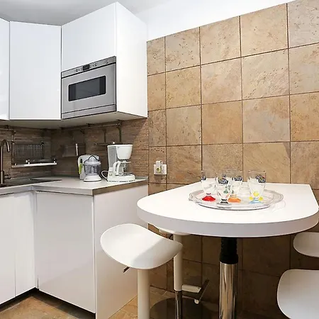 Charming Private Flat Navona Square * Рим